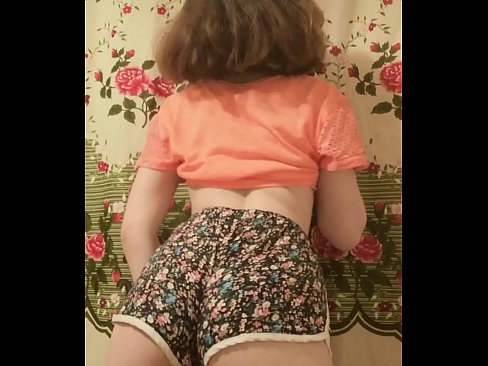 ❤️ Babe żagħżugħa sexy tqaxxir ix-xorts tagħha fuq il-kamera ️❌ Porn Russu f'mt.tubsexer-porn.ru ❌